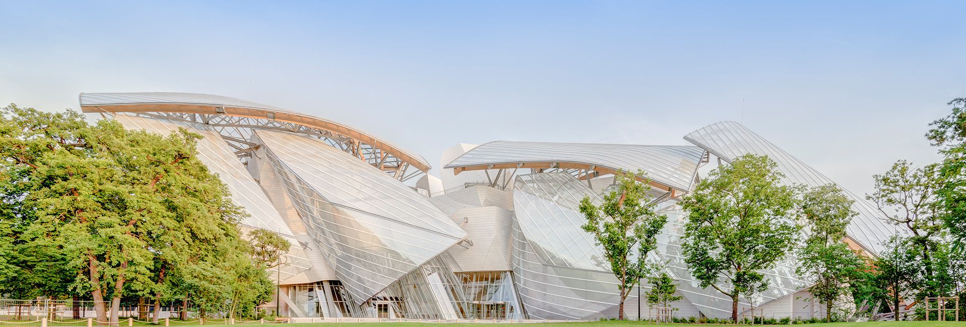 MUSEUM FONDATION LOUIS VUITTON